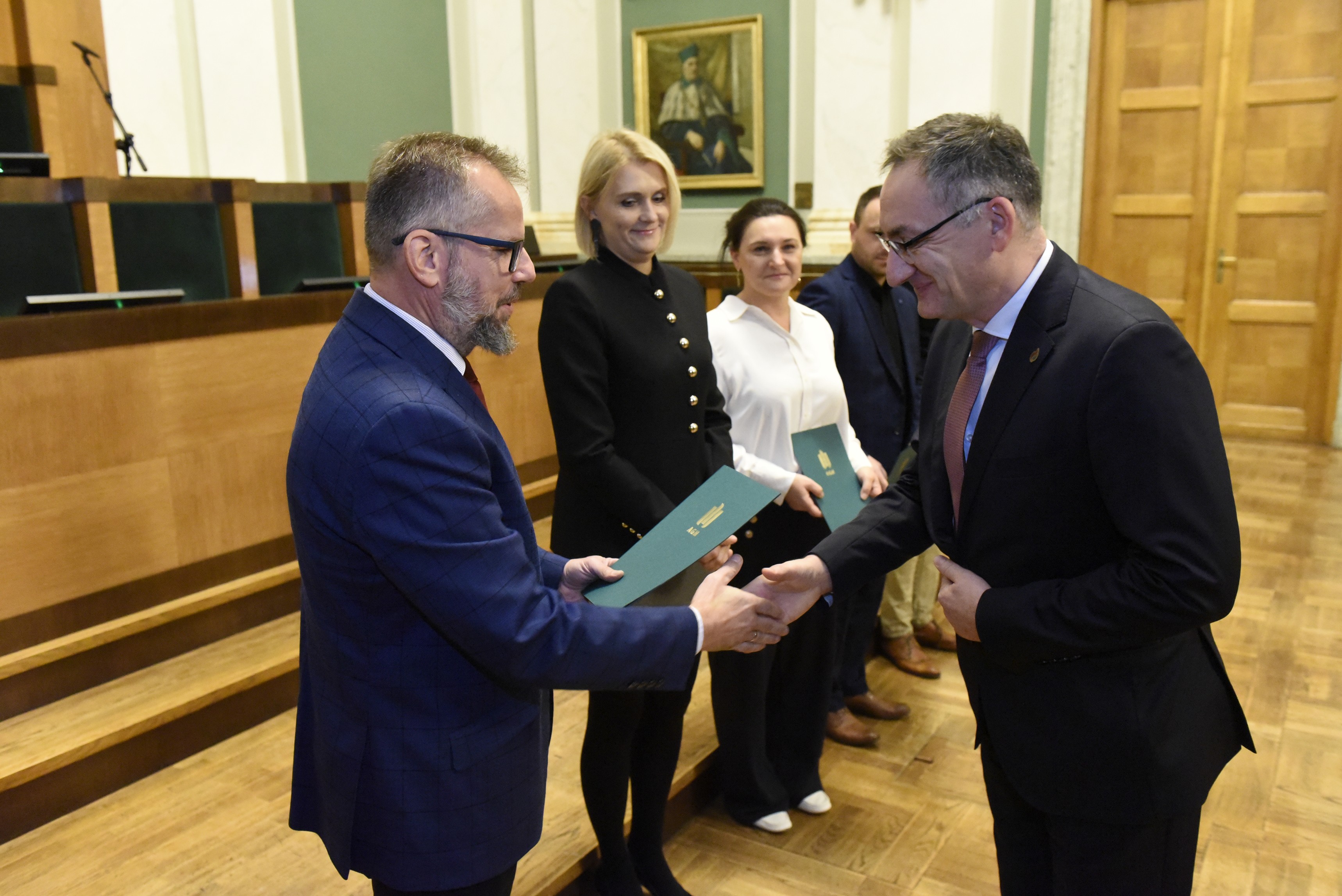 Wręczenie Listów Gratulacyjnych – zdjęcie 2