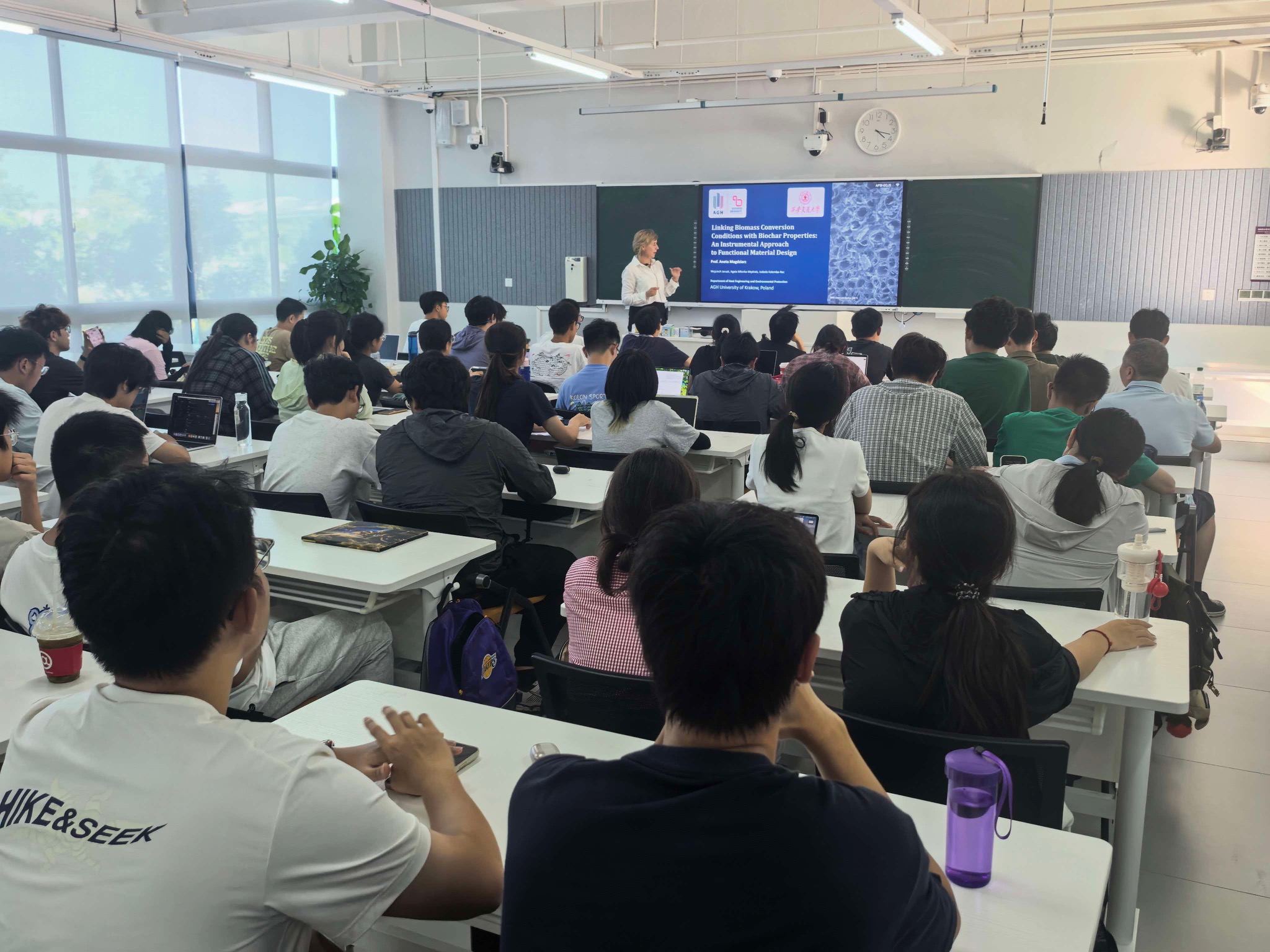 Wizyta naukowa prof. Anety Magdziarz na Xi’an Jiaotong University – zdjęcie 4